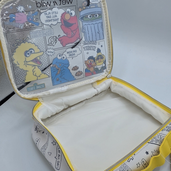 Wet n Wild x Sesame Street Yellow & White Makeup Bag - Picture 5 of 7